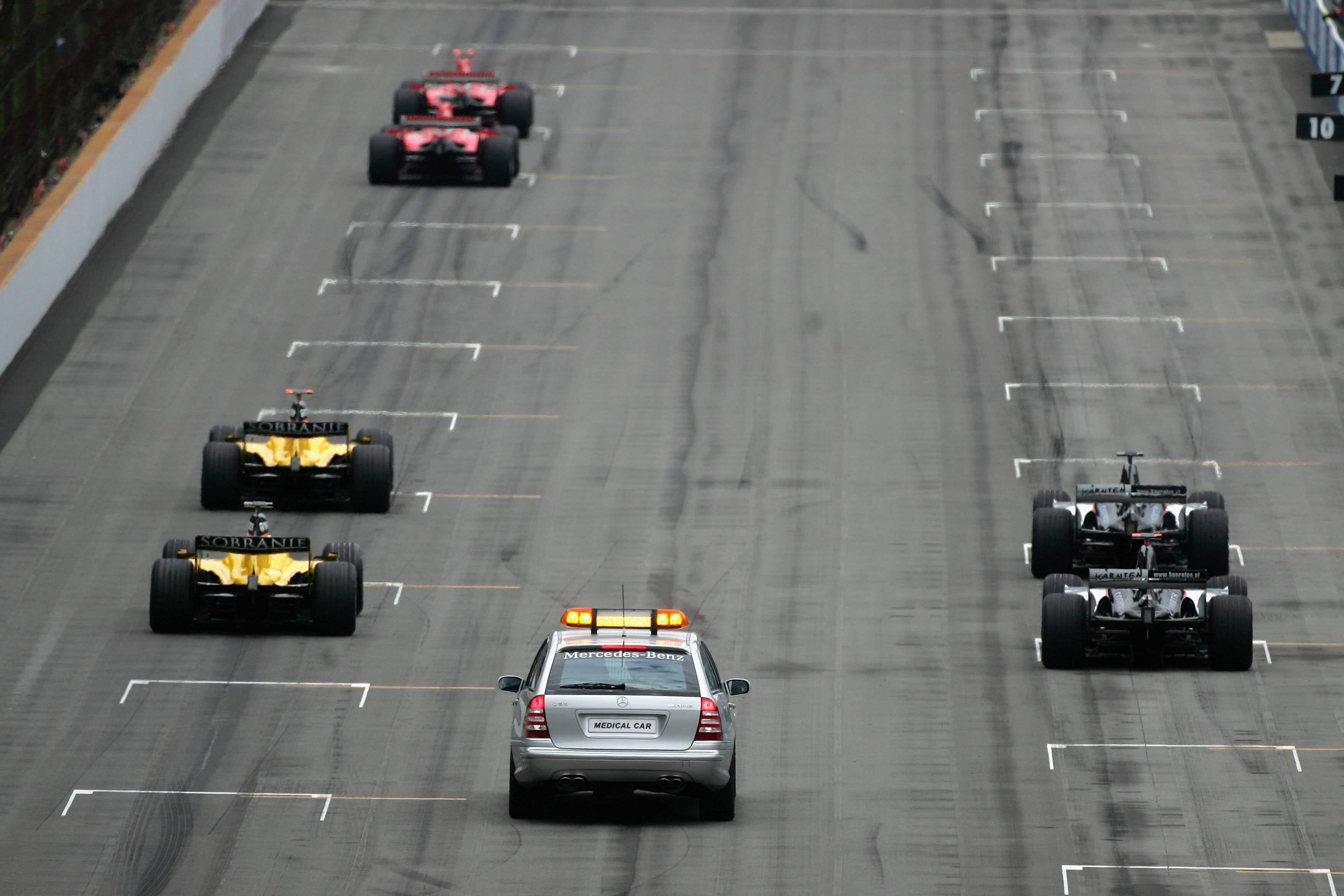 2005 US GP Starting Grid, with only six cars